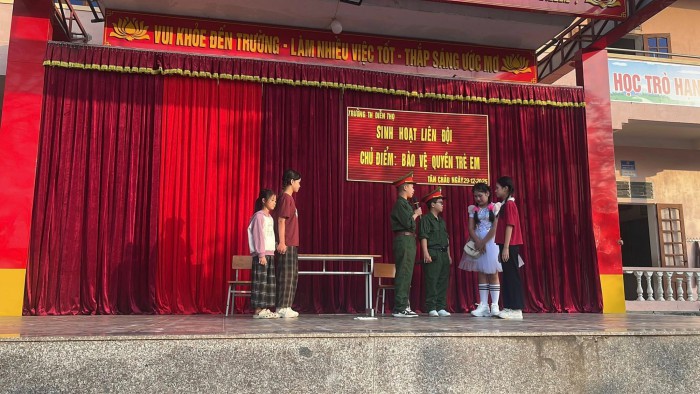 Sinh Hoạt liên đội dưới cờ với chủ điểm: Bảo vệ Quyền trẻ em