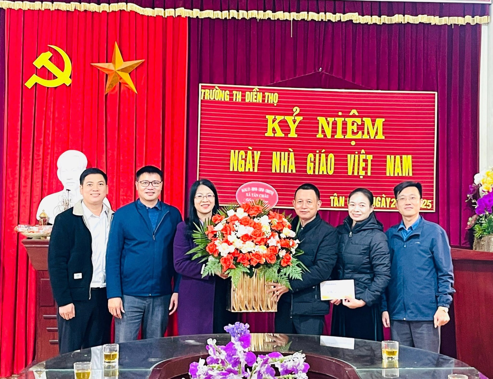 DẤU ẤN - KỶ NIỆM 20-11-2025 Hình ảnh thay ngàn lời nói. Cảm ơn tất cả những tình cảm, tấm chân tình, sự yêu thương đã đang hàng ngày gửi đến thầy cô!